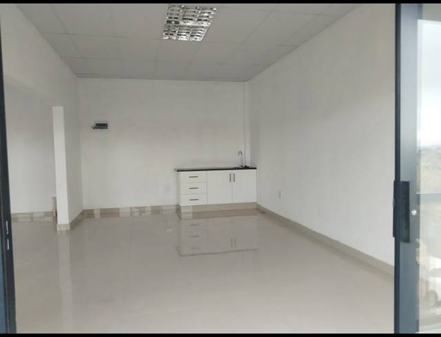 BUSINESS PROPERTY TO RENT IN PHOENIX